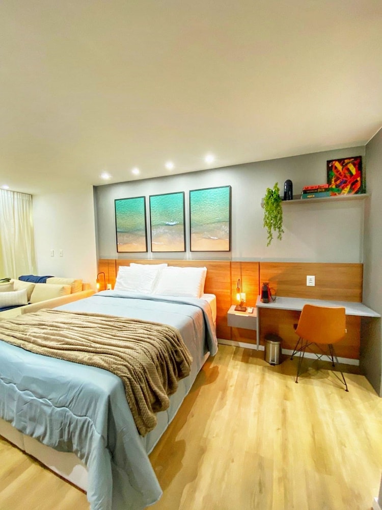 Art Studio by VLV Stays