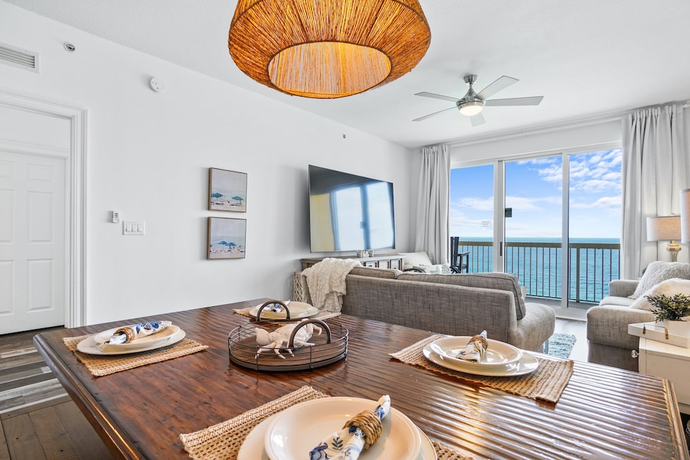 Calypso Beach Resort by Panhandle Getaways