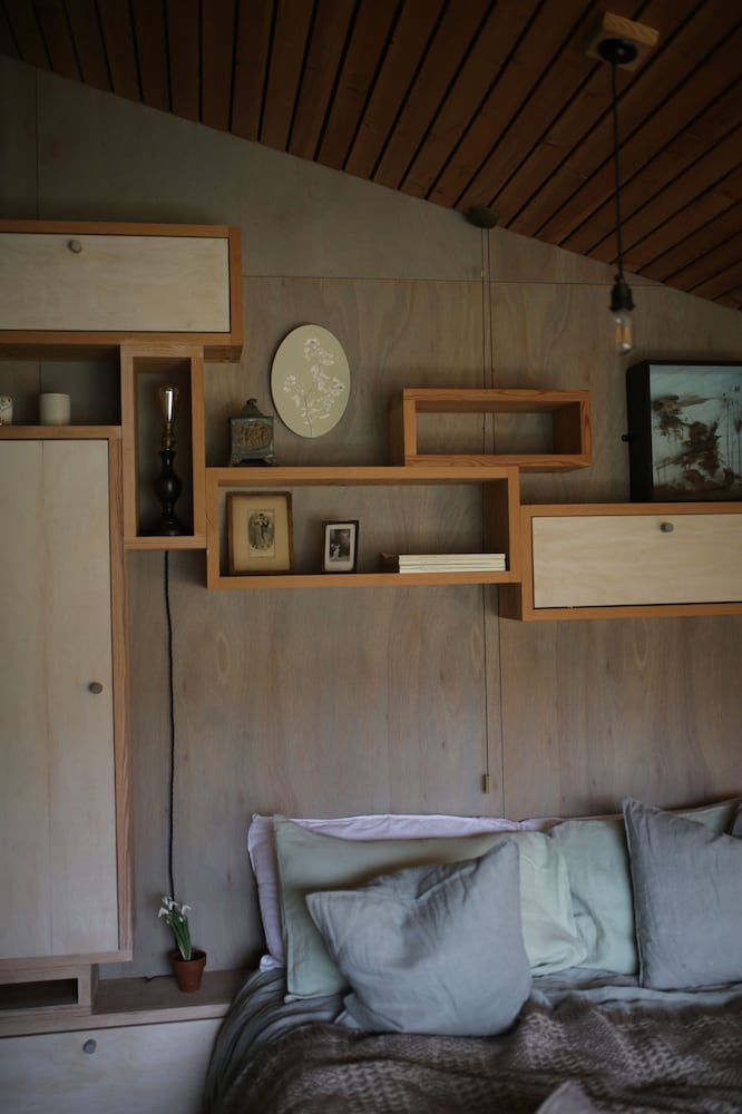 Unique Cabin Wrapped in Beautiful Welsh Scenery