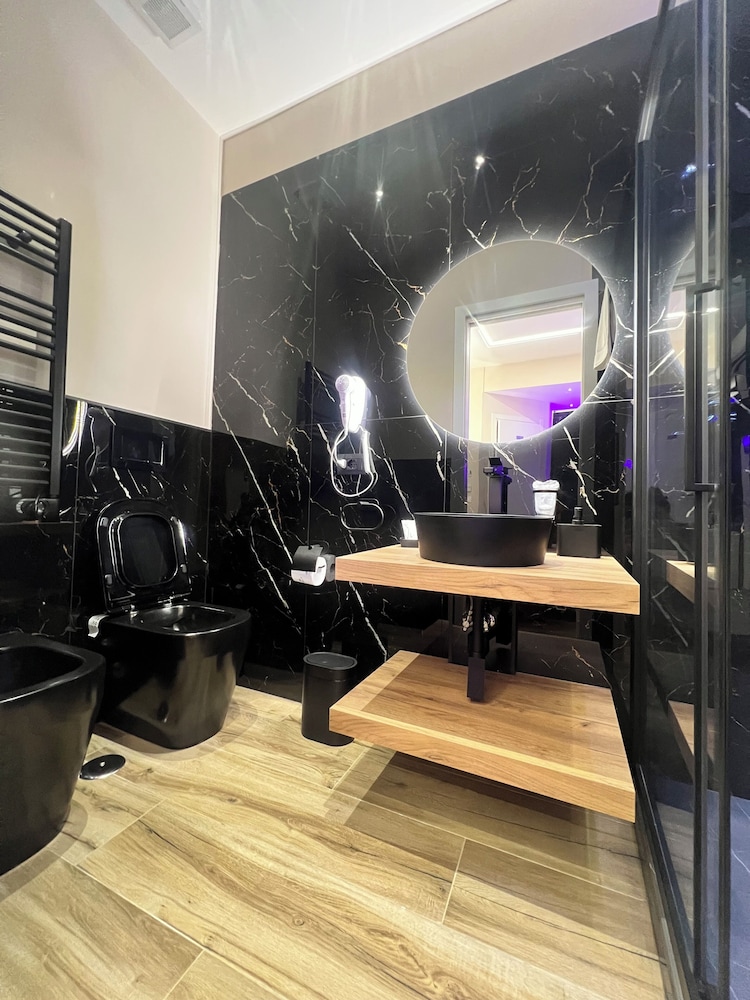 Raffaelli Suite