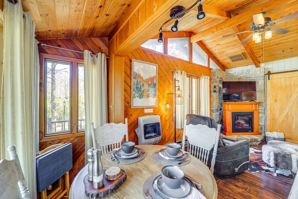 Near Lake + Trails: Rustic Newland Cabin w/ Deck! view 4