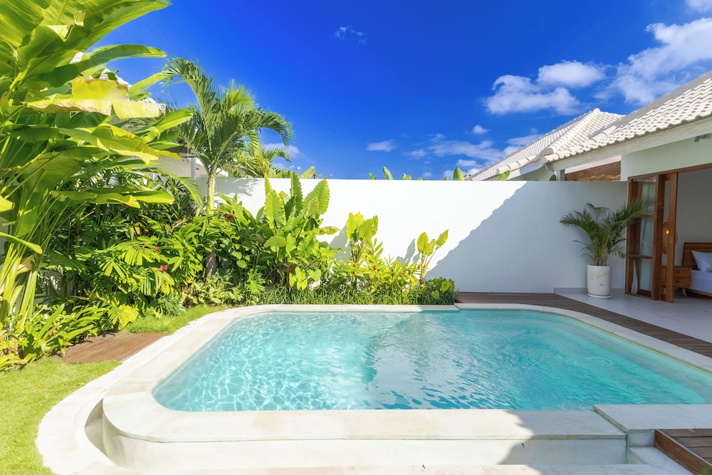 Villa Louna by Pertama Management