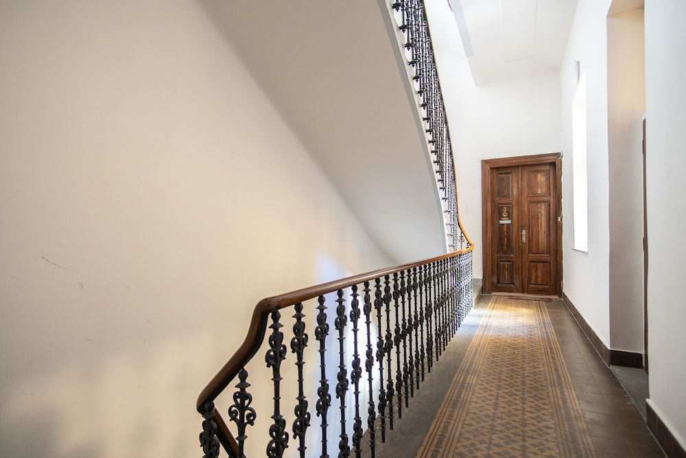 Lovely Apartment on Mala Strana just 10 mins walk to scenic places