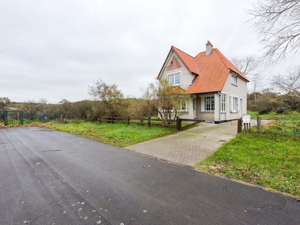 Villa in Koksijde Near Hoge Blekker Dunes