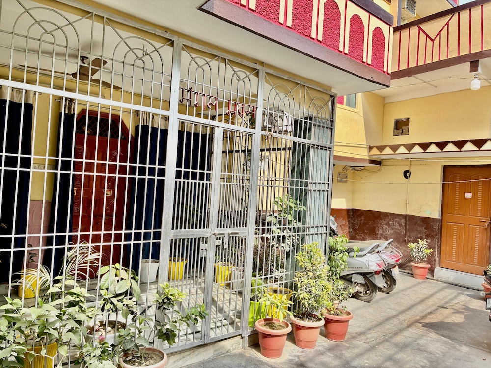 Atharv hotel