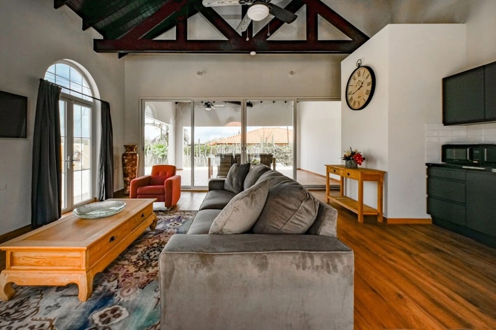 Picaron Villas in Santa Cruz