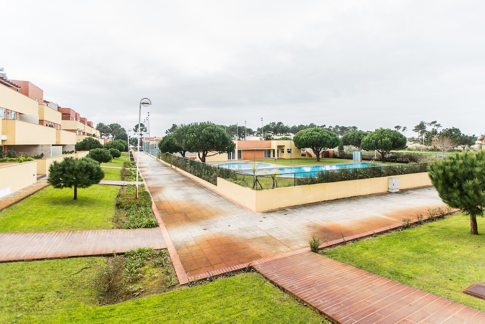 Furadouro Beach and Club Apartment view 2