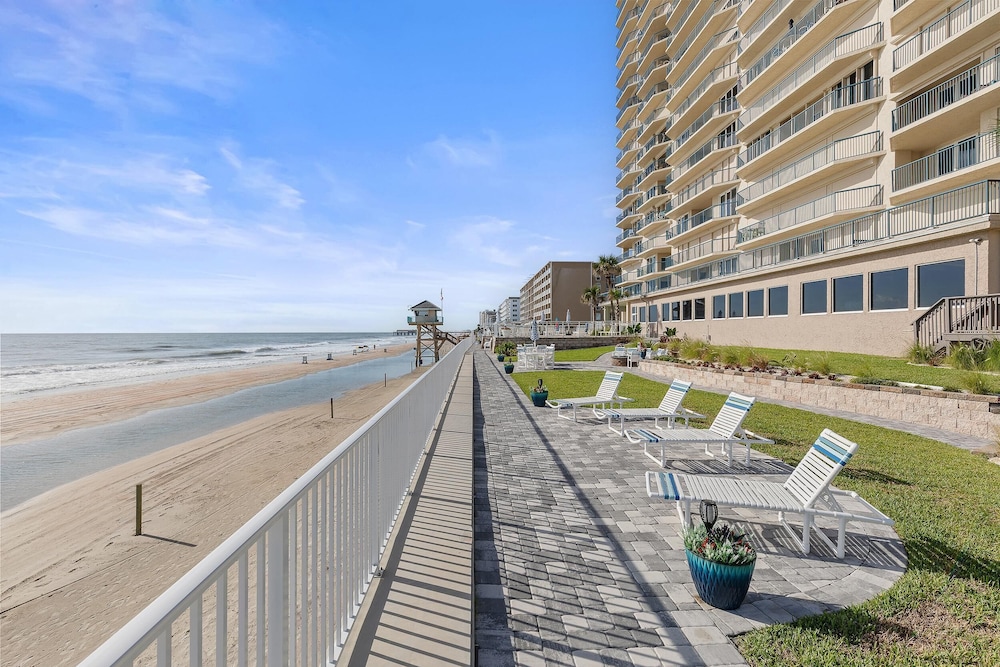 Dimucci Towers Ten 1604