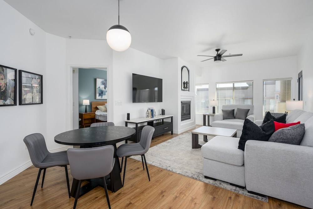 Villa Serenity 2 Bedroom Condo
