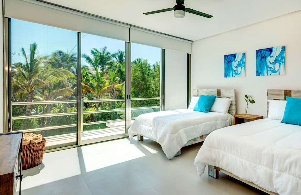 Acacia Condos