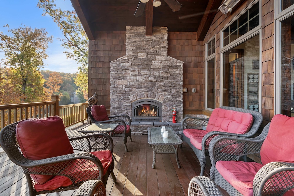 The Lodge at Rock Canyon