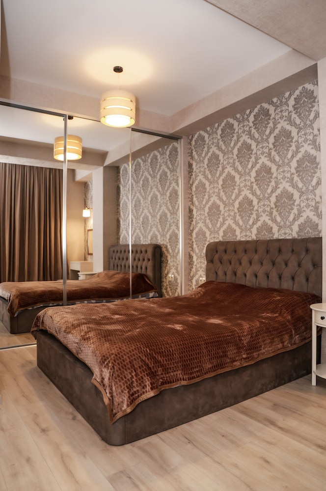 Hosthub Apartment On Shatberashvili Str