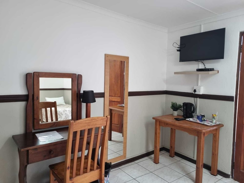 Emerald Guesthouse