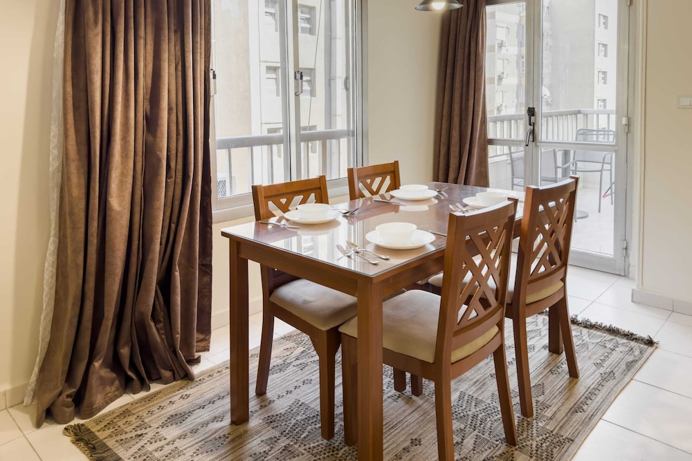 Xuru Stays I The Hospitable 2bdr Apt. 5 min From CAI Airport
