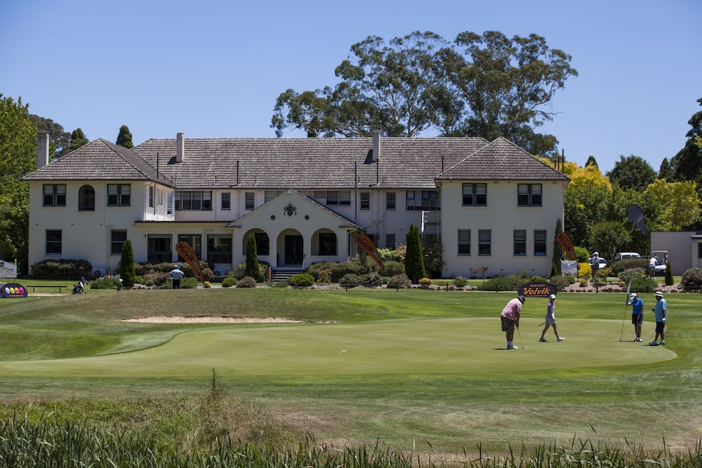 The Dormie House - On The Golf Course