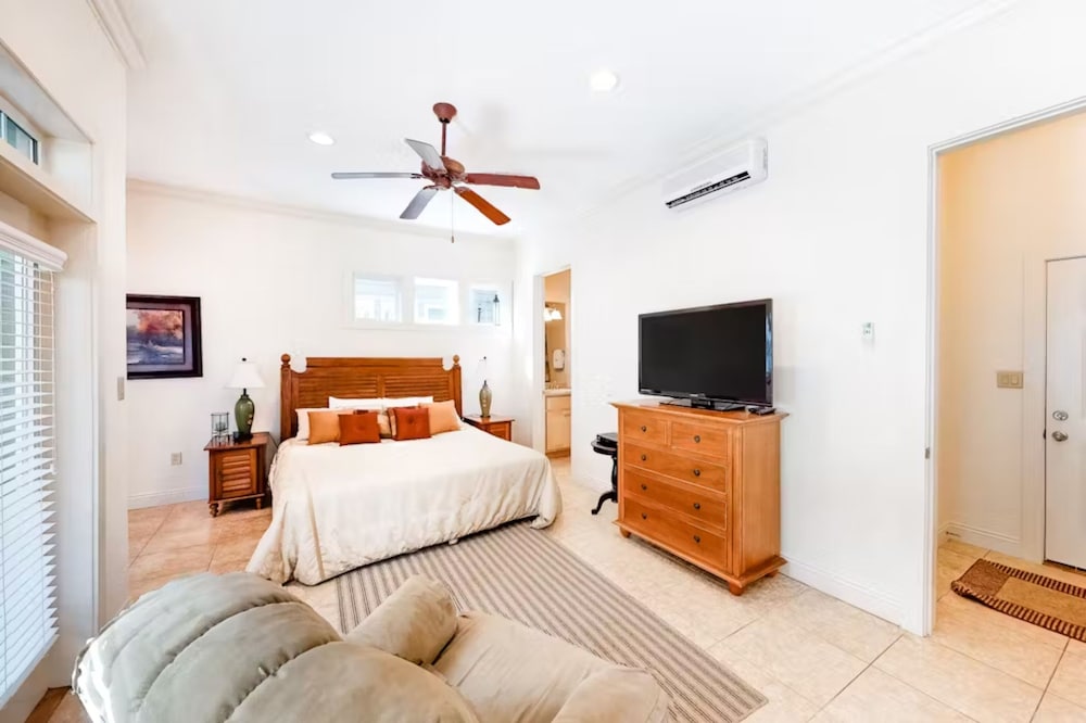 Serenity by the Sea! 4BR Retreat, Sleeps 12, Walk to Beach & Community Pool