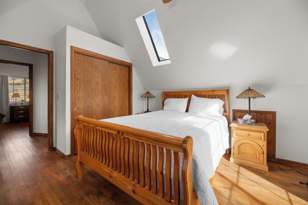 Little Bear Lodge