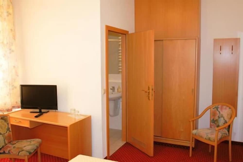 Hotel Pension Kaden view 3