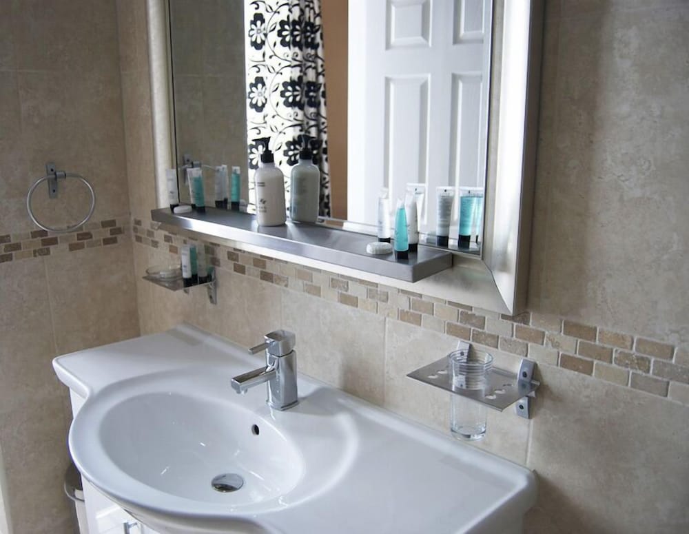 Warrington Vacations - Villaggio Hotel  Restaurant - Property Image 3