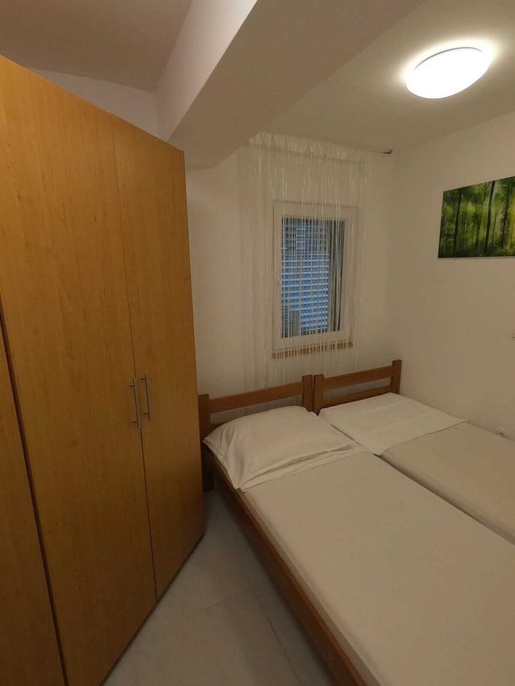 Apartment Romana - Beachfront photo 3