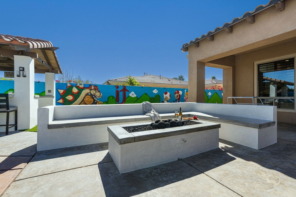Super Mario Retreat Dream Getaway