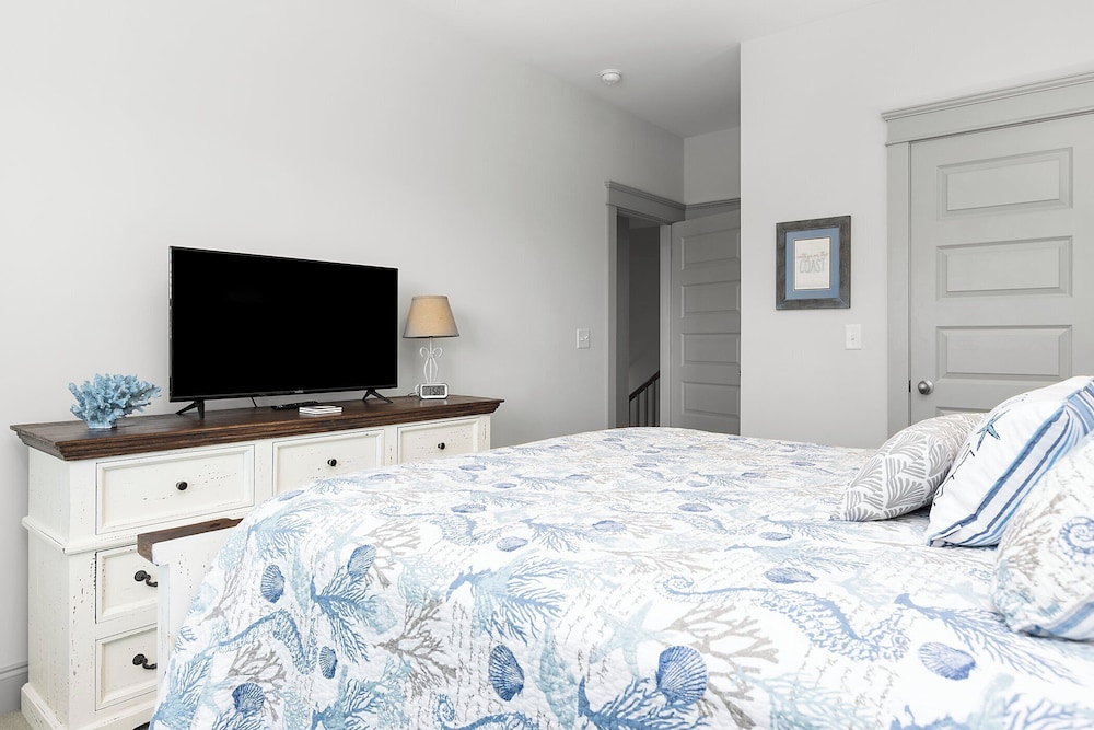 Endless Summer by Southern Vacation Rentals