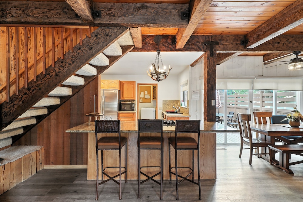 Big Bear Lake Cabin With Game Room 3 Bedroom Cabin