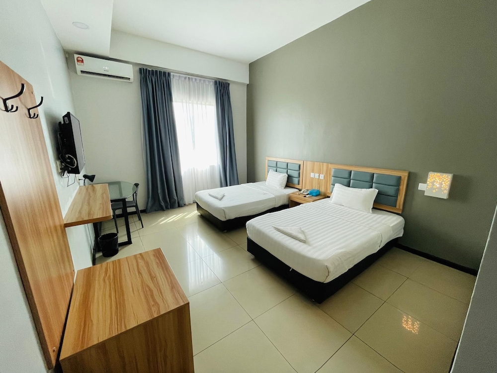 Kingston Executive Hotel