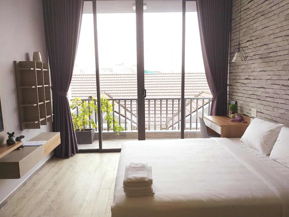 Karta Riverview Apartment