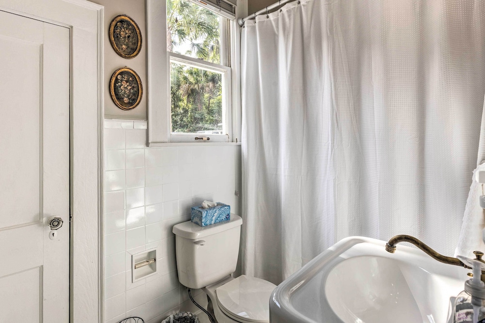 Historic 1891 Ocala Apartment w/ Original Touches! view 5