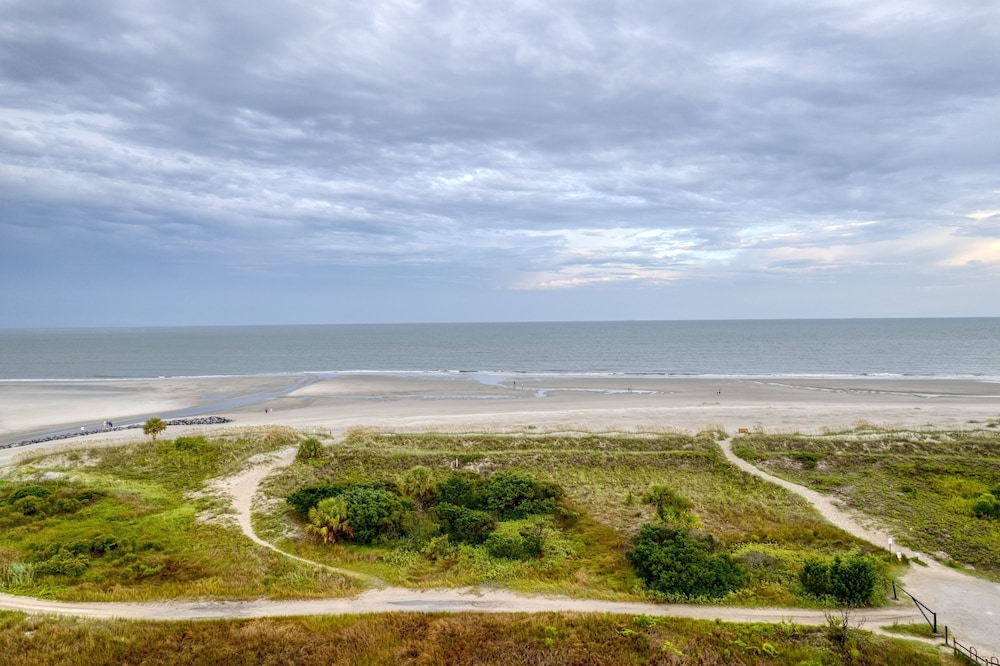 Beachwalk by Avantstay Hilton Head Oasis Steps From Singleton Beach