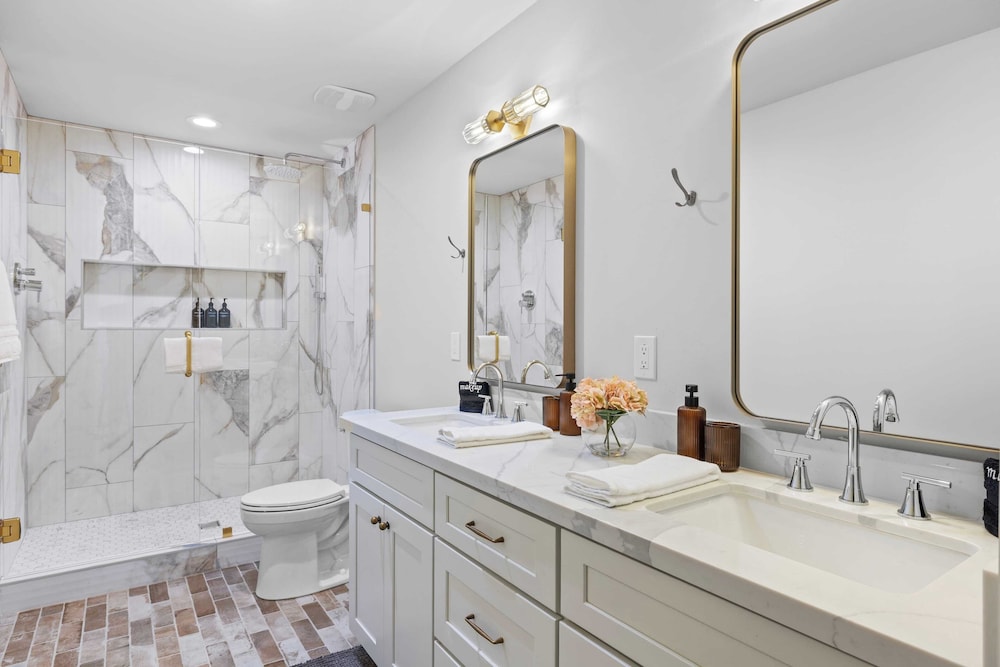 El Dorado by Avantstay Luxe 4BR w/ Pool, Putting Green, Fireplace Near Kierland