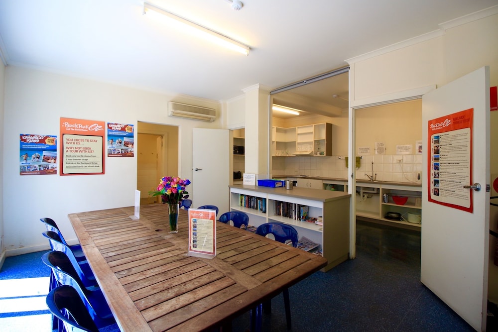 The Guesthouse - Hostel