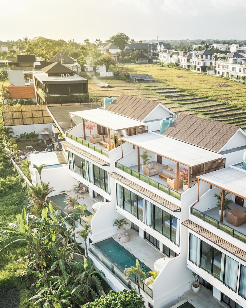 The Bali Manor Collection