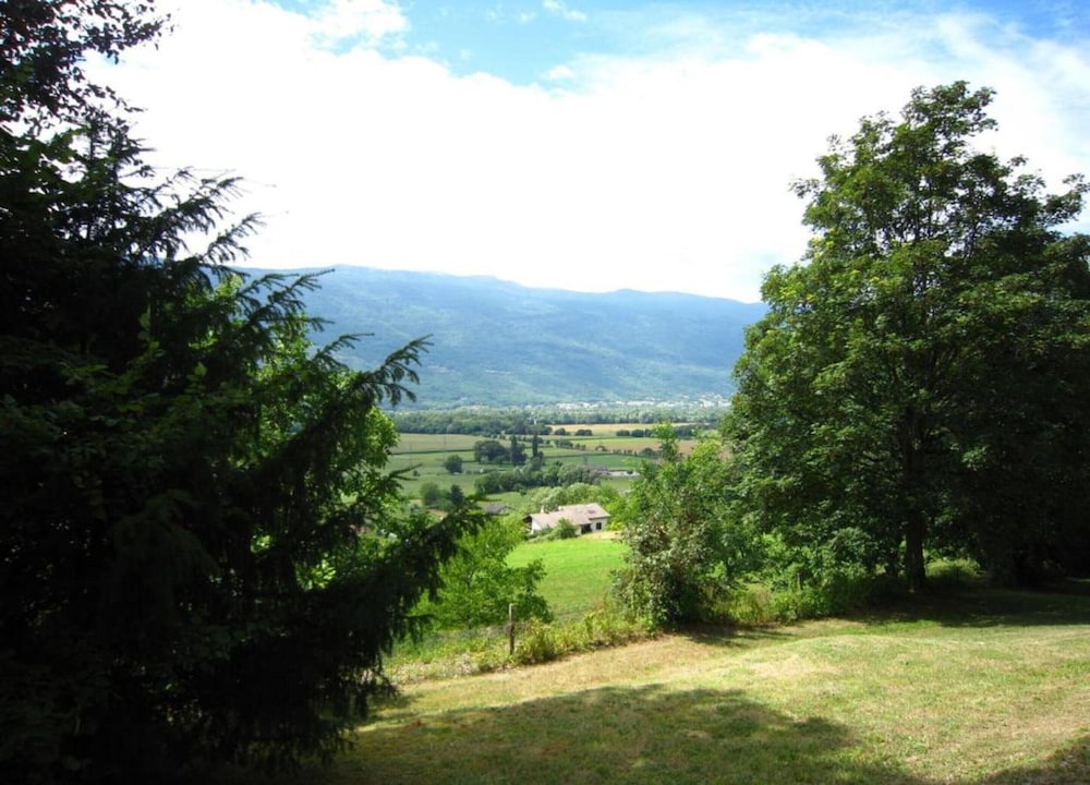 Apartment in Serrieres Castle Near French Alps