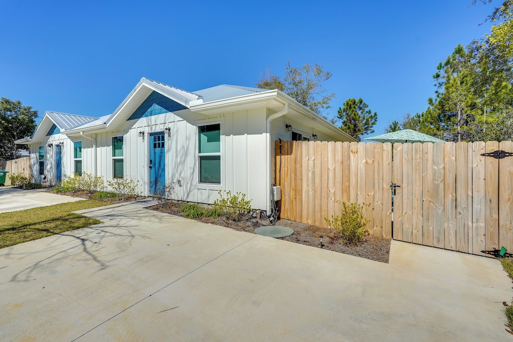 1 Mi to Beach: Dog-friendly PCB Home w/ Backyard!