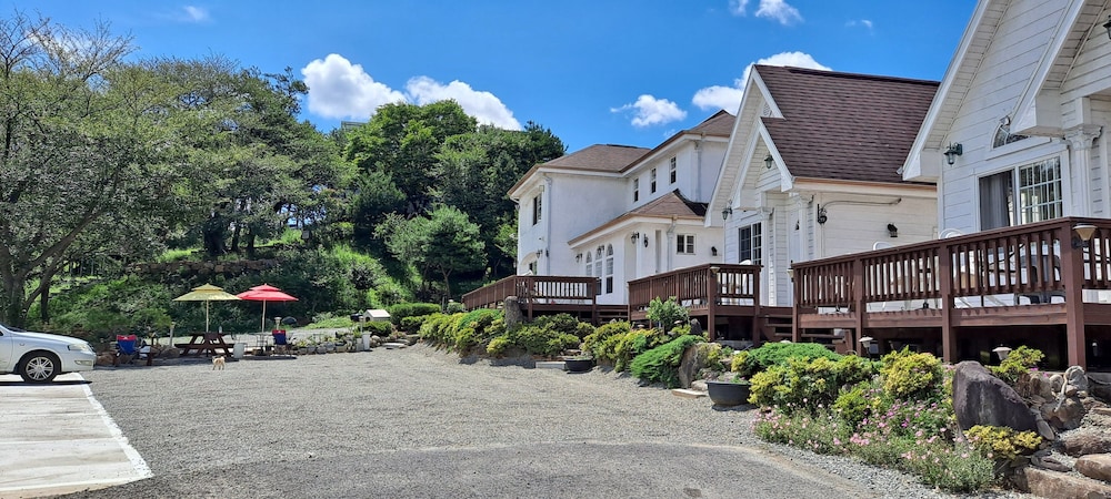 Hapcheonho View Smile Pension