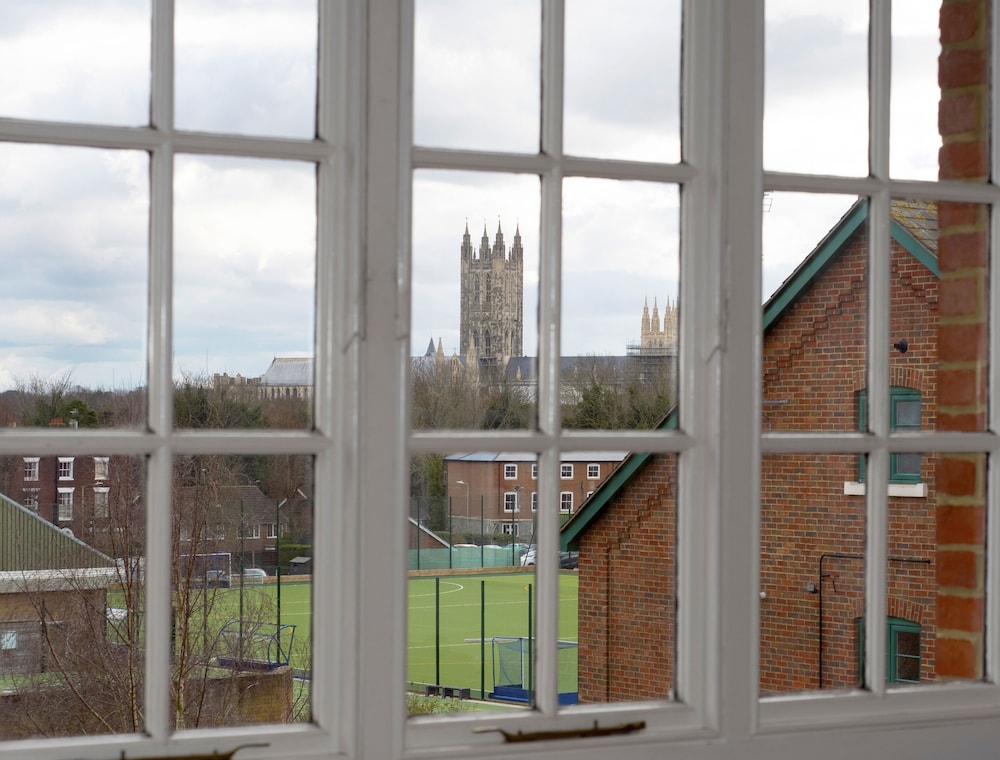 Canterbury Vacations - Holters Mill - Loft - Property Image 2
