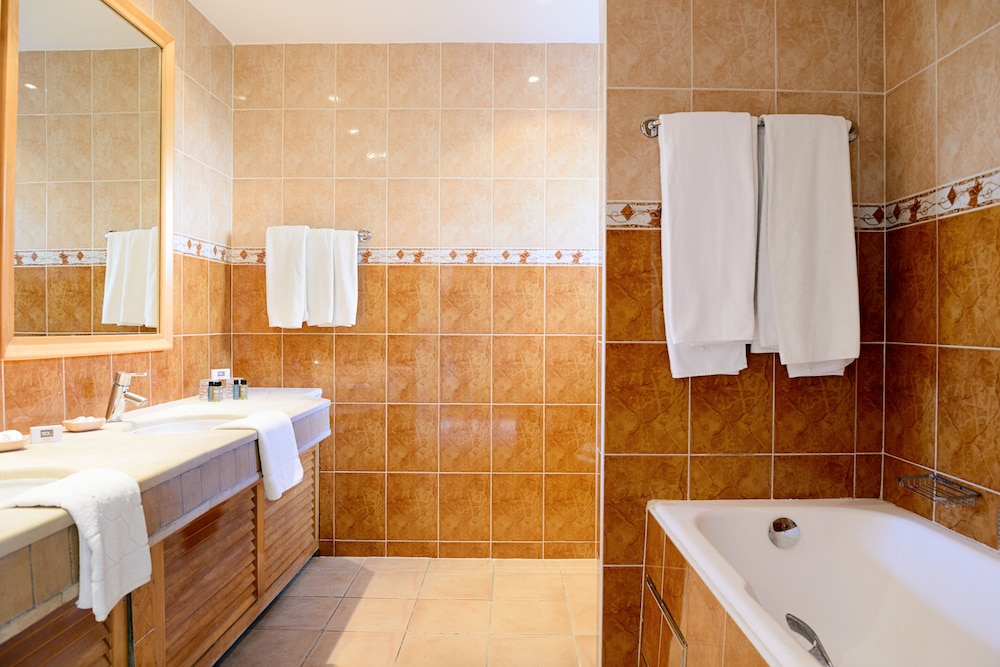 Hammamet Vacations - CALIMERA Delfino Beach Resort Spa - All inclusive - Property Image 8