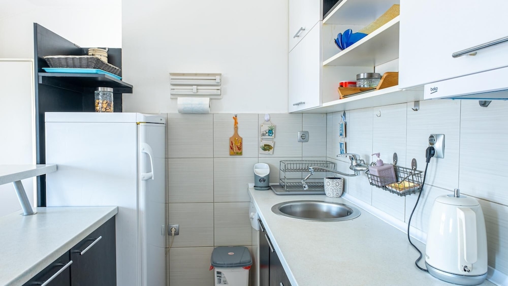 Sea View Flat w Terrace 9 min to Port in Tivat view 3