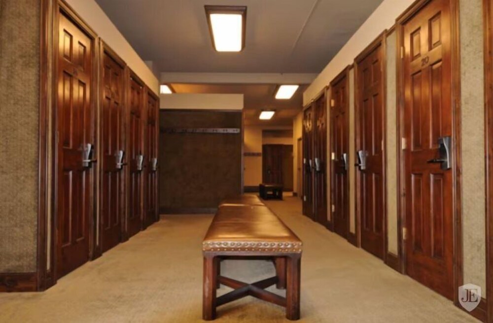 Snowmass_village_3bd_gen_c