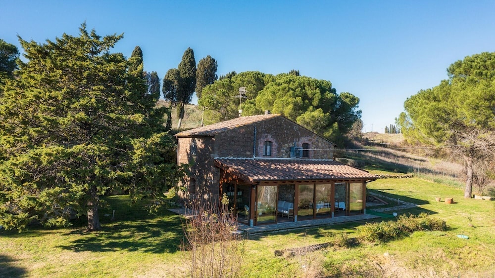 Podere Il Chiesino 8 2 view 2