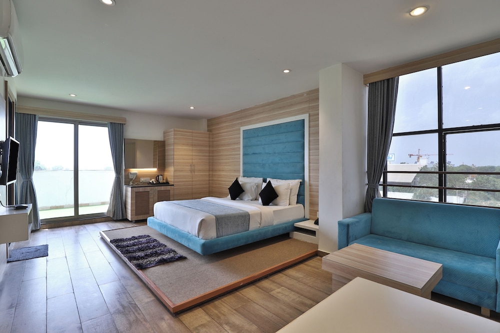 Hotel The Grand Shivay