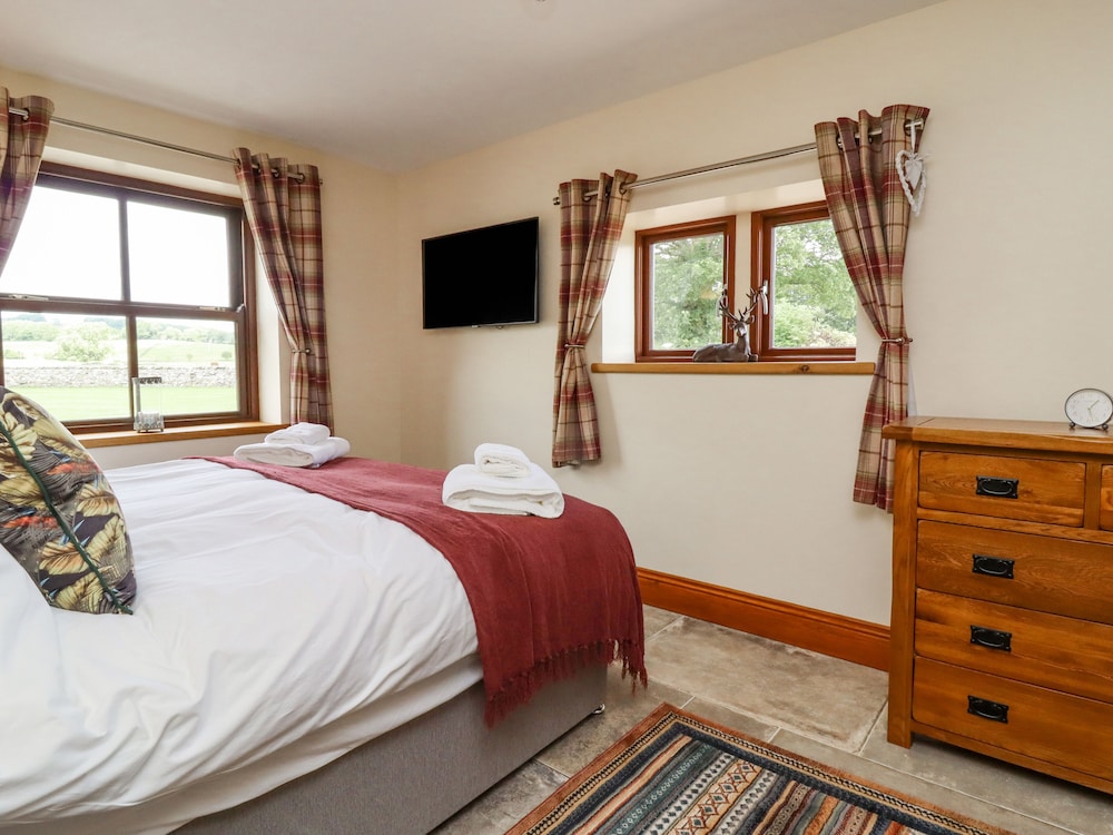 Orcaber Farmhouse