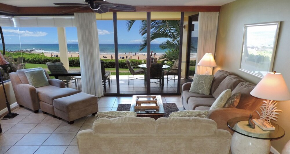 Polo Beach Club Vacation Rentals - APlus Resorts