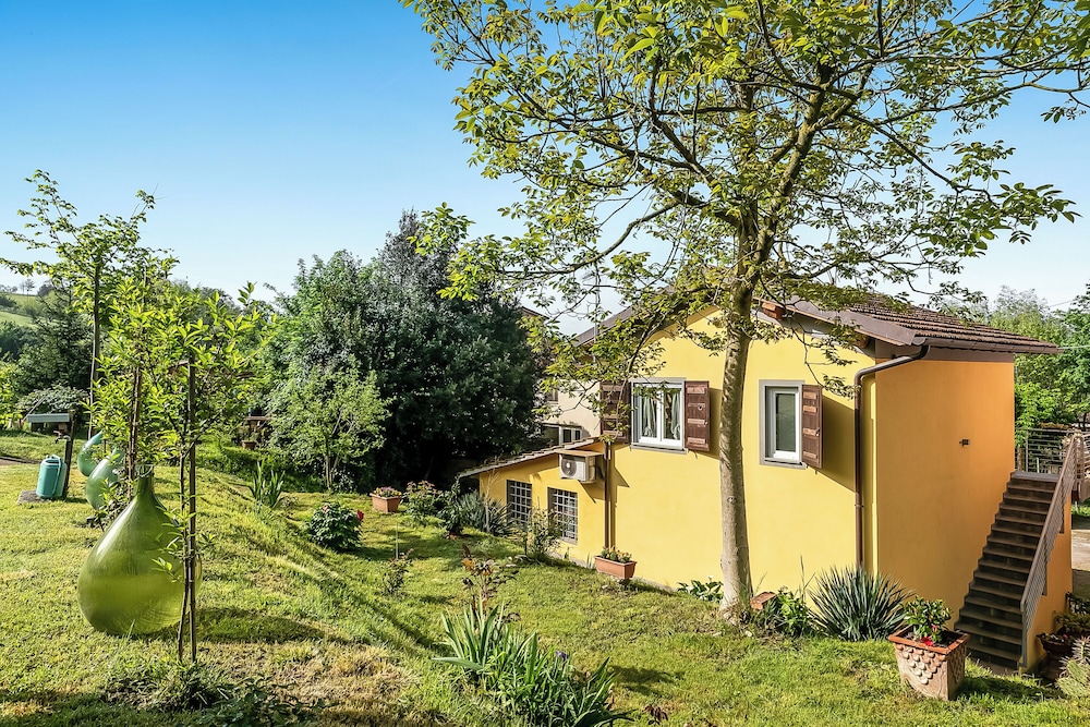 Cozy Apt Intypical Hayloft With Garden