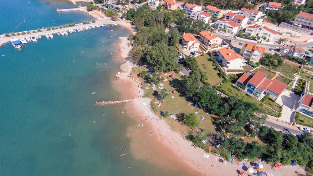 Apartments in Malinska/insel Krk 12469