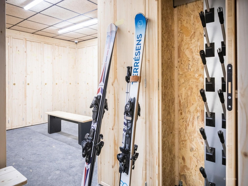 Apartment in Fornelet With Ski-in/ski-out Access