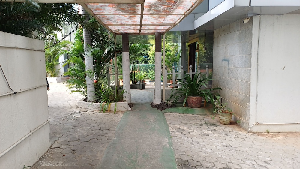 Sign Inn Apart Hotel Sriperumbudur