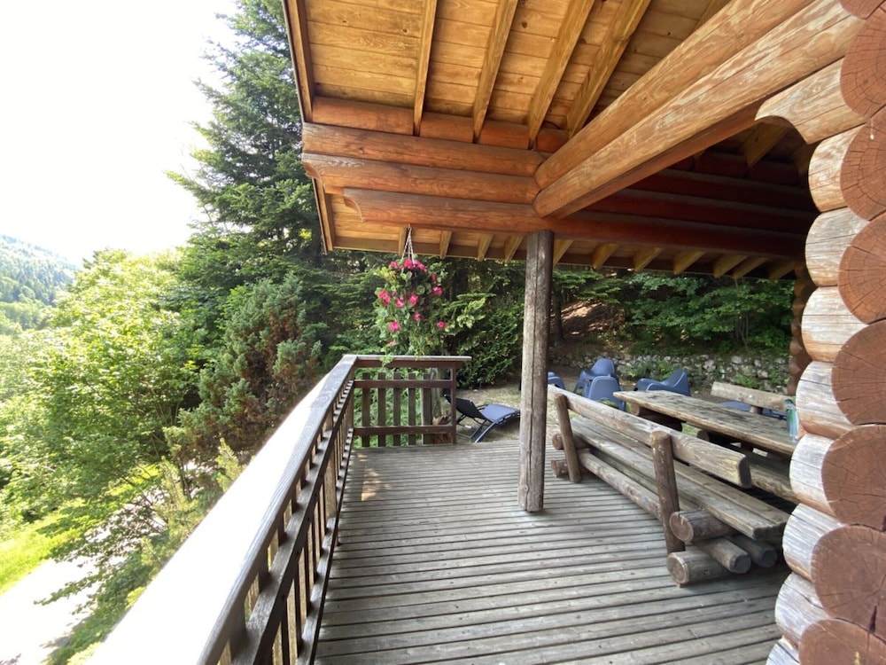 Chalet in La Bresse With Hot Tub & Mountain Views